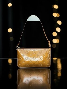 Louis Vuitton Vernis Pochette Bronze Monogram Patent Leather Bag